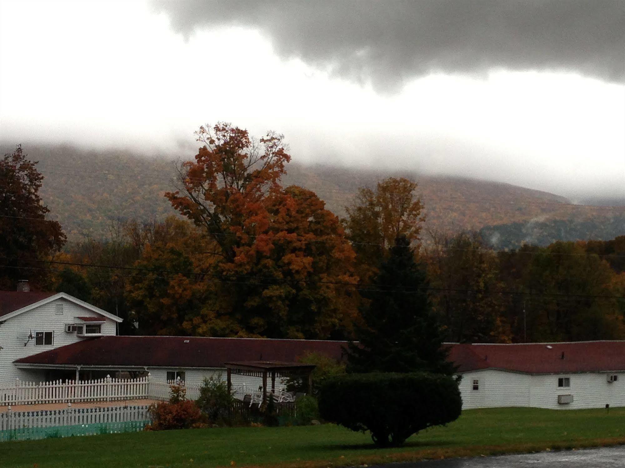 Four Winds Country Motel Manchester Esterno foto